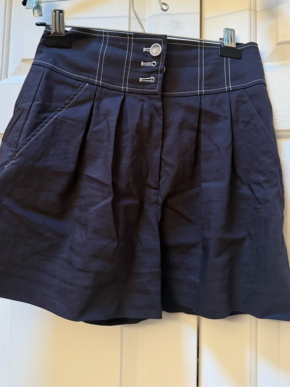 Veronica Beard Navy Pleated Skort with Contrast Stitching